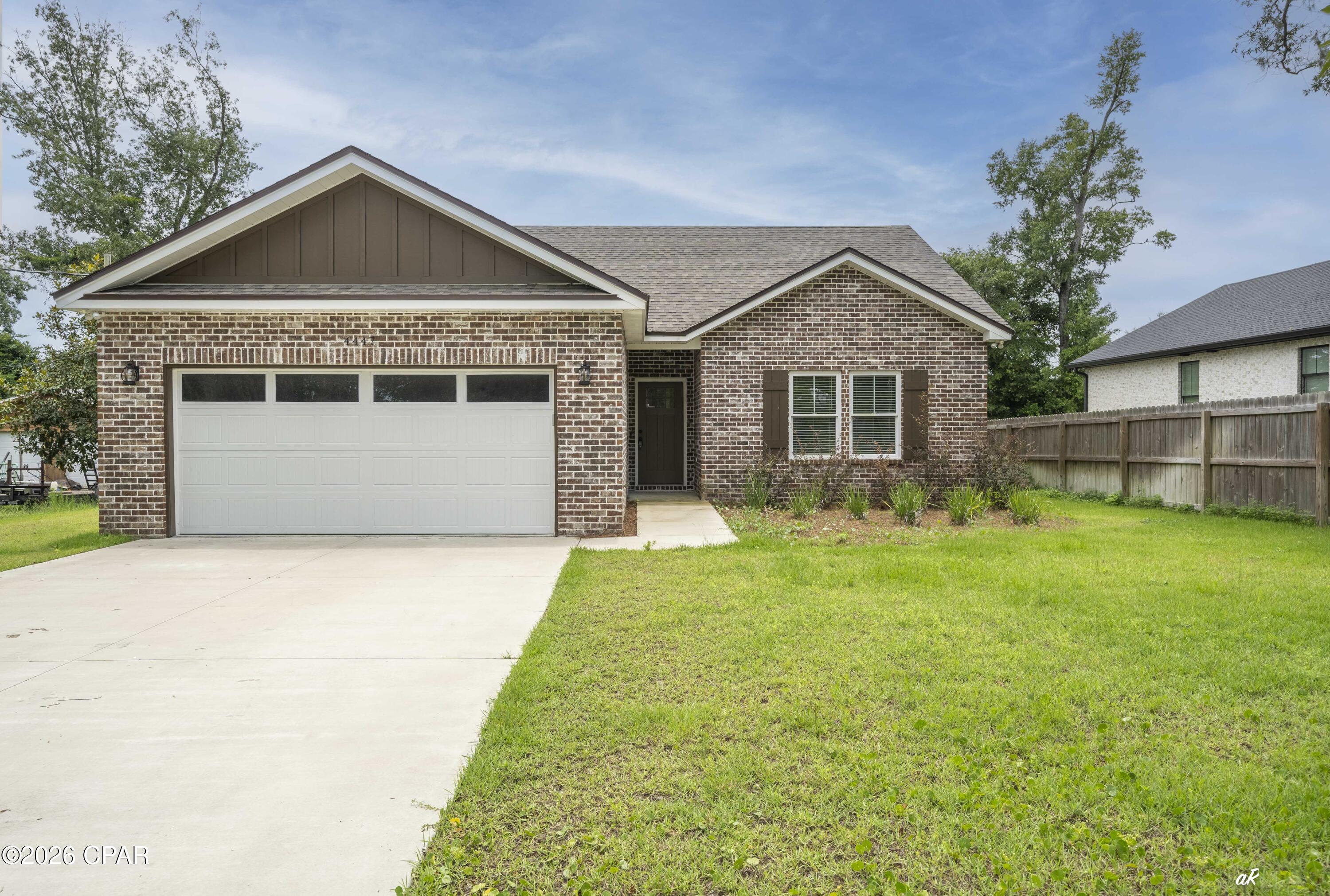 4447 Huckleberry Lane — photo