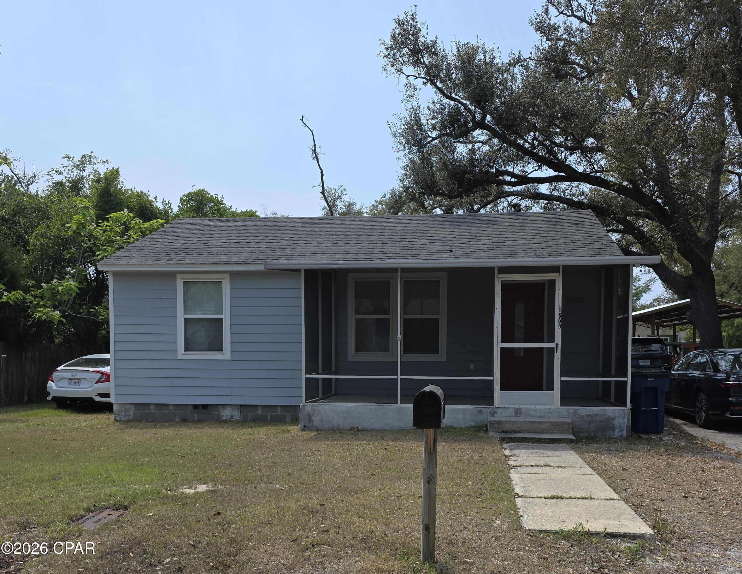 1609 Billings Avenue — photo