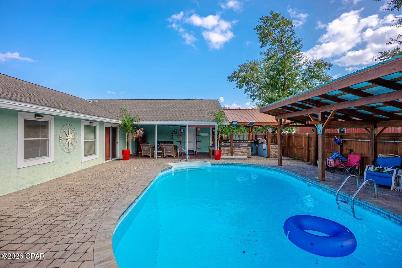 6224 Seminole Drive — photo