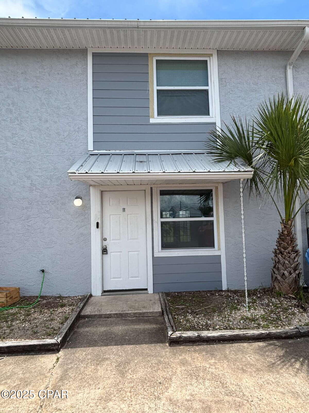 8003 Beach Drive B — photo