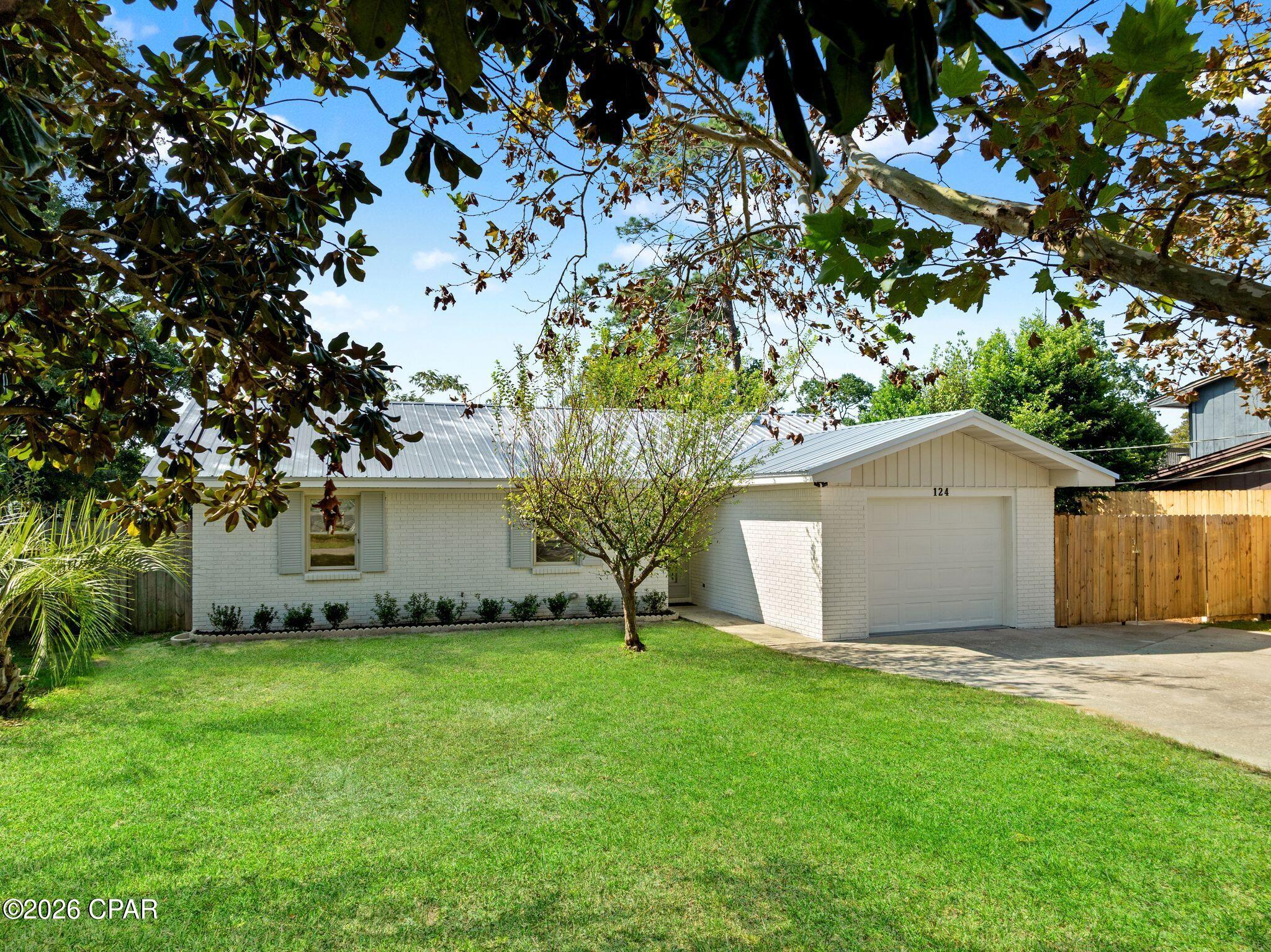 124 Coral Drive — photo