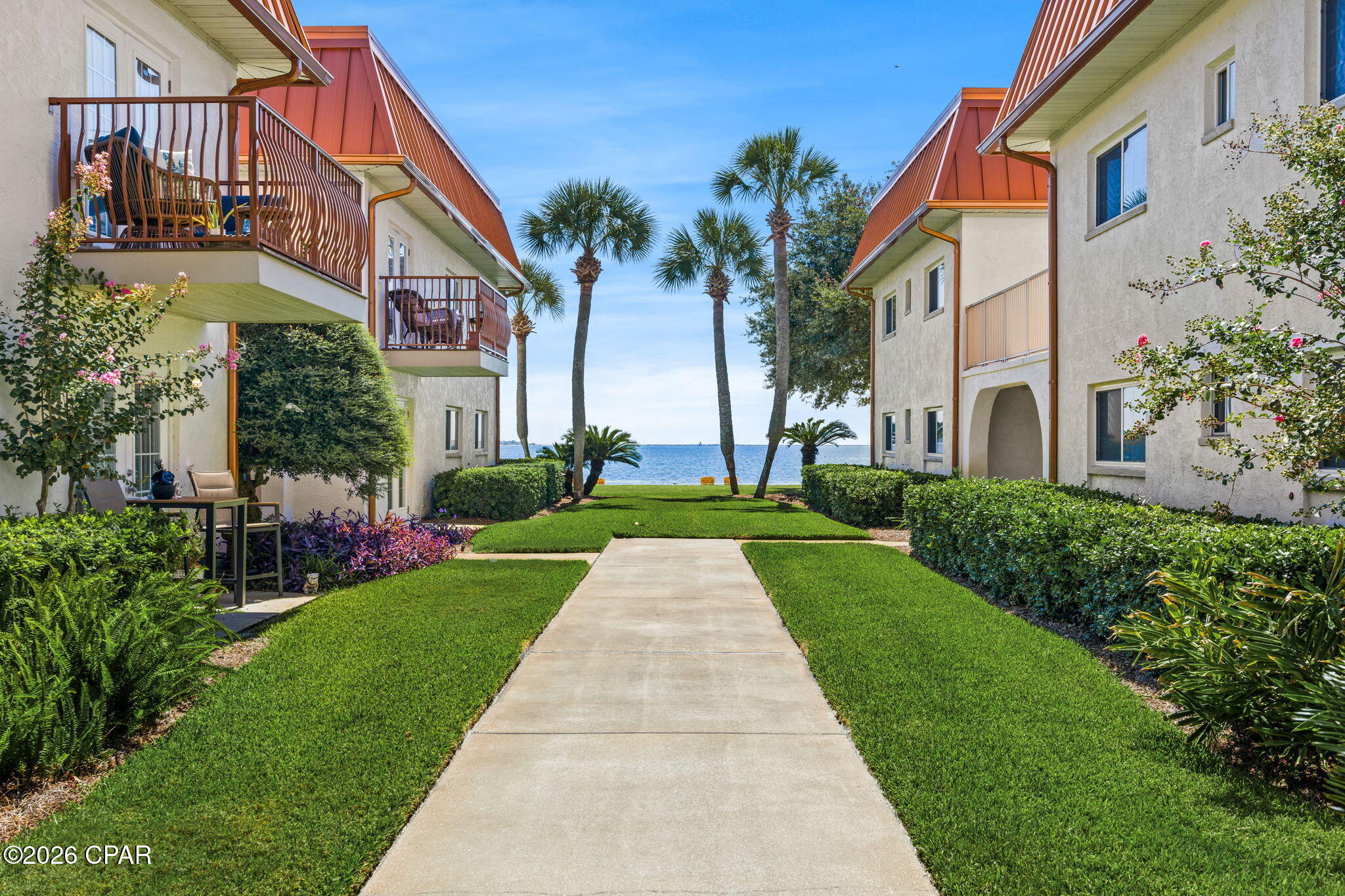 2100 W Beach Drive Zs101 — photo