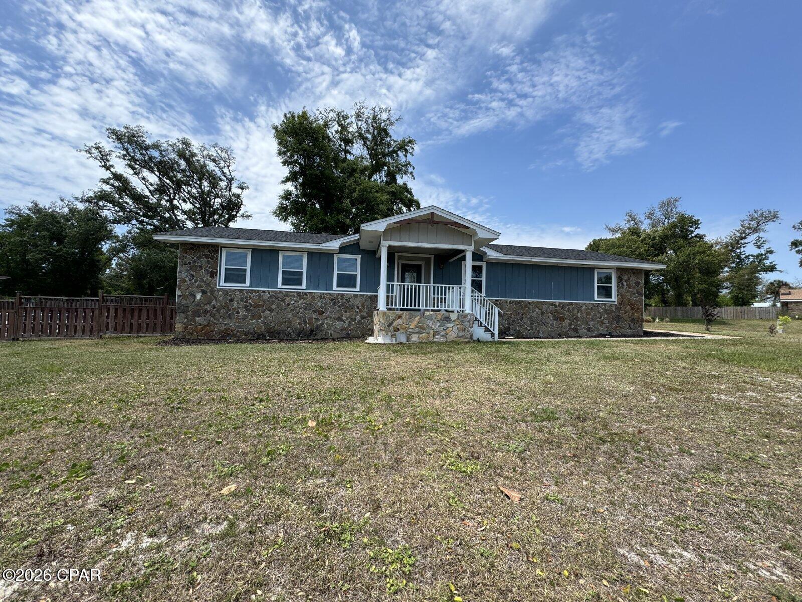 7440 Oak Ridge Drive — photo