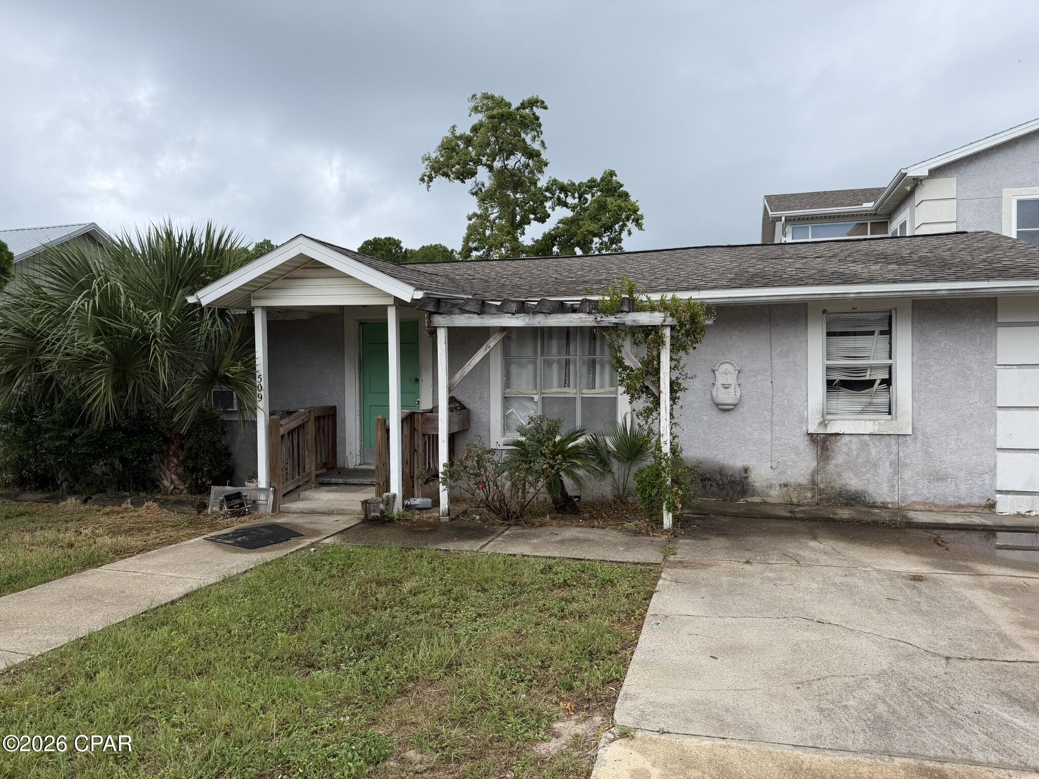 509 Pinetree Drive a & B — photo