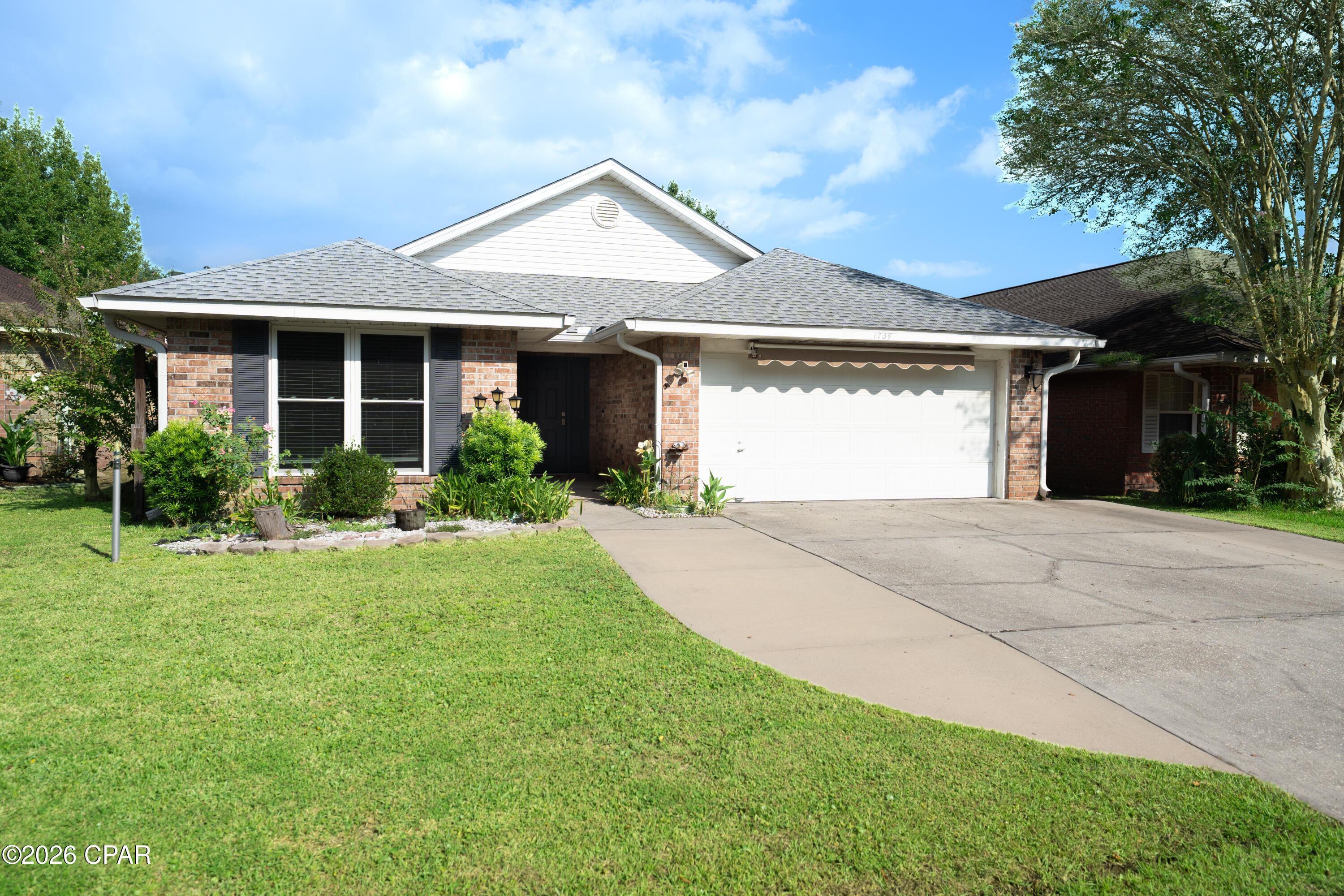 1739 Ivalea Circle — photo