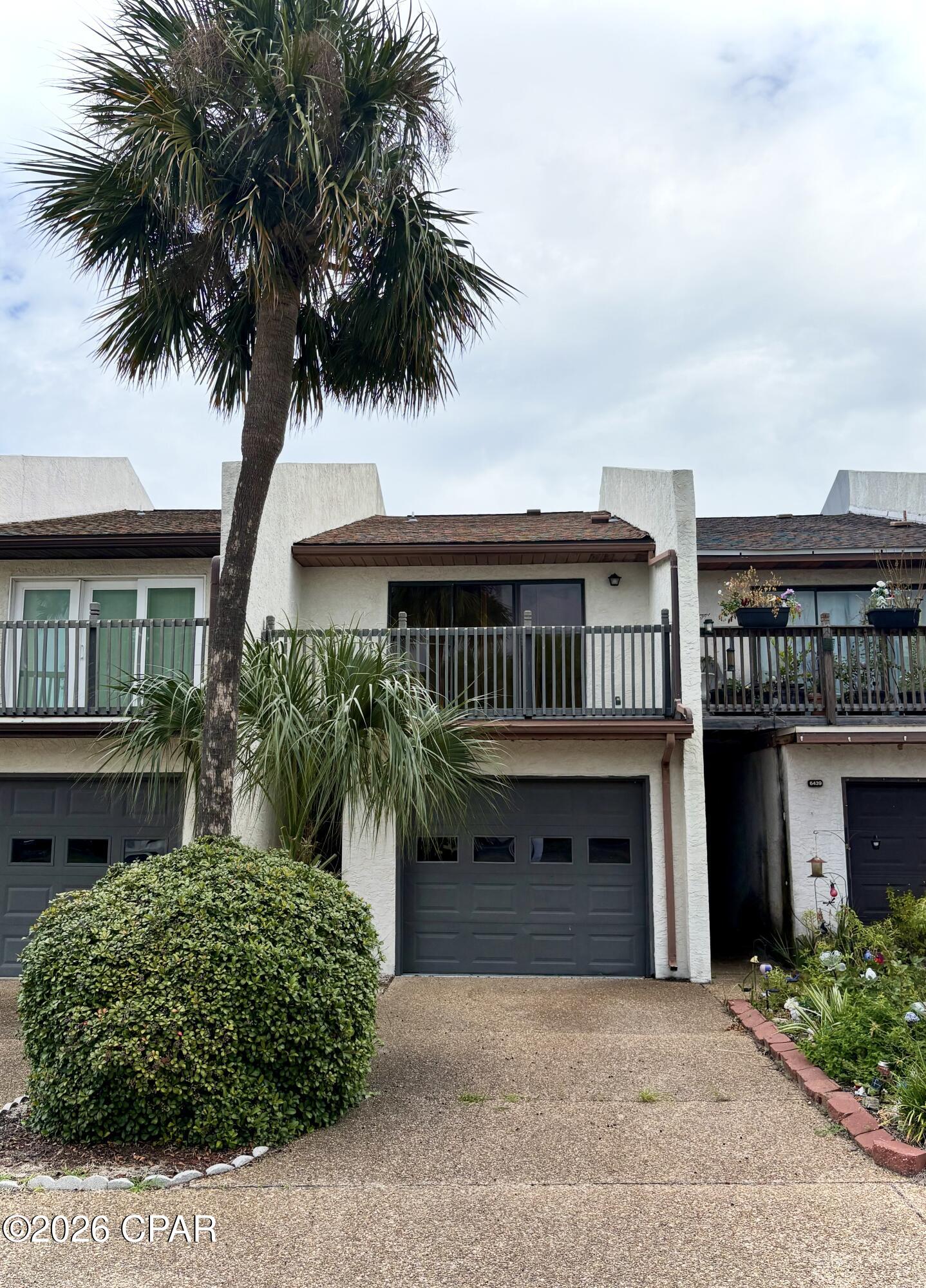 6437 Oakshore Drive — photo