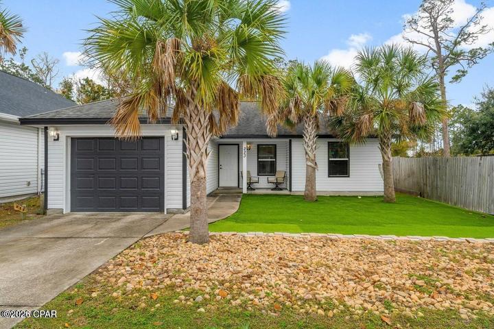 223 Woodlawn Court — photo