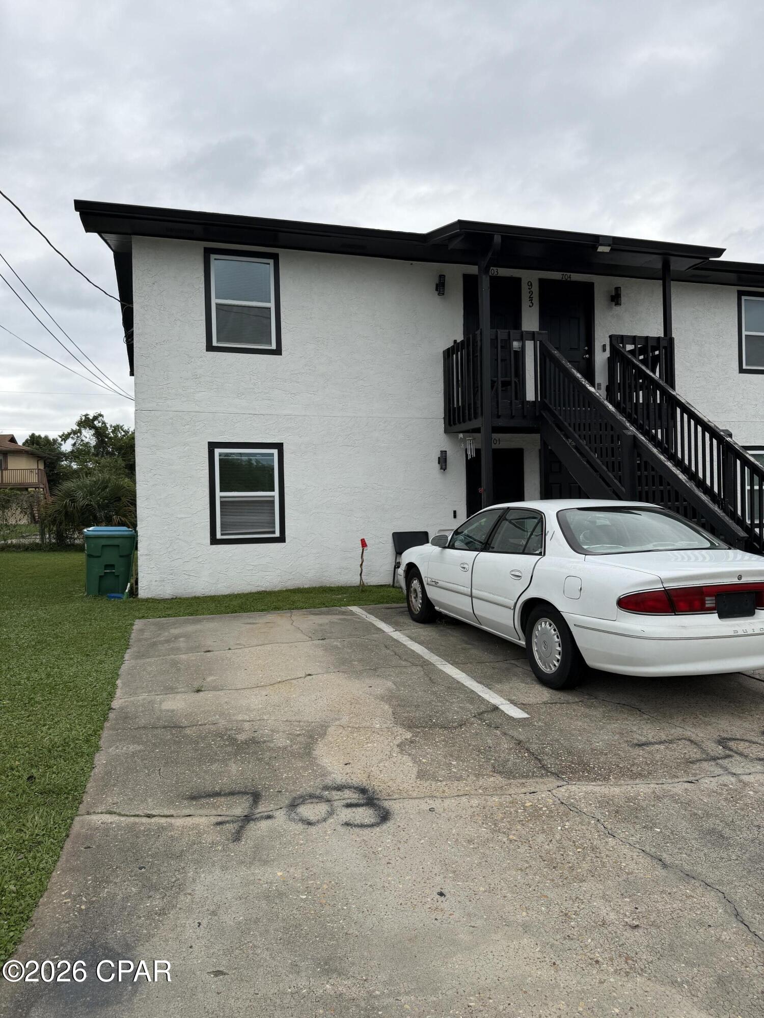 923 Sanders Lane Unit 703 — photo