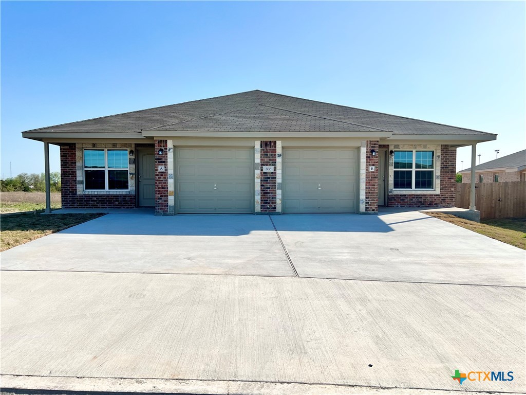 306 Dolphin Drive — photo