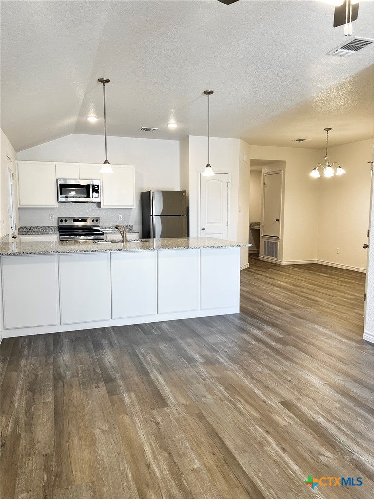 306 Dolphin Drive, Temple, TX 76501 — photo 3