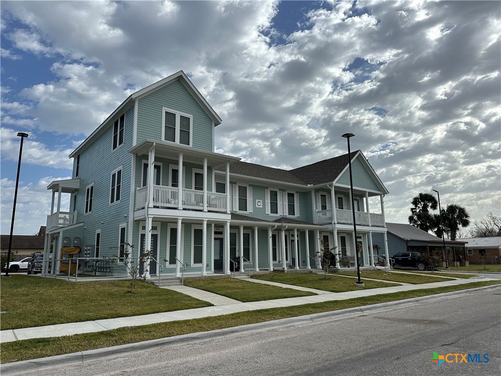 401 S Commerce Street — photo