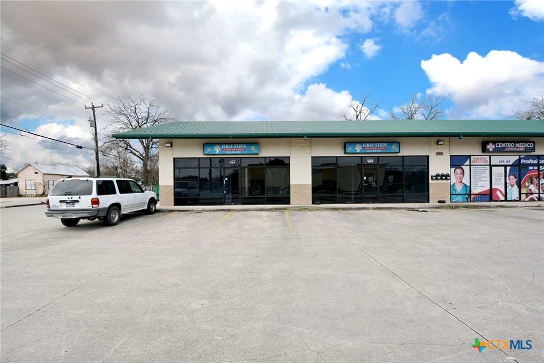 105 S Seguin Road 104 — photo