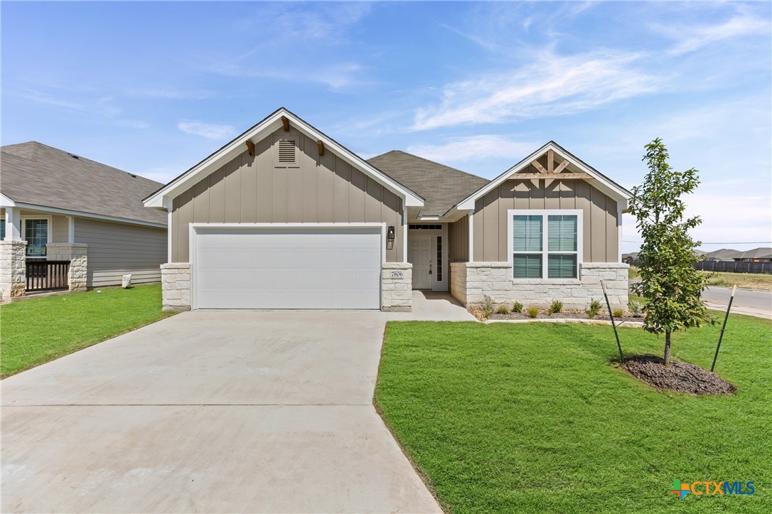 7806 Timber Hollow Lane — photo