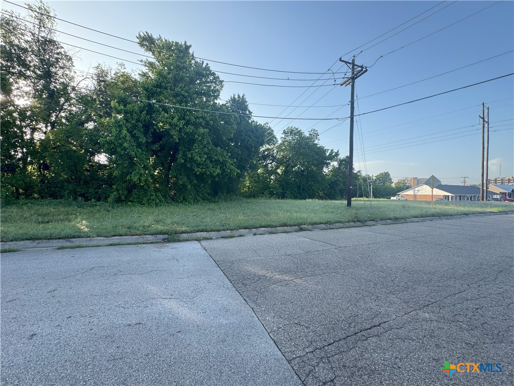2601 Exchange Plaza — photo
