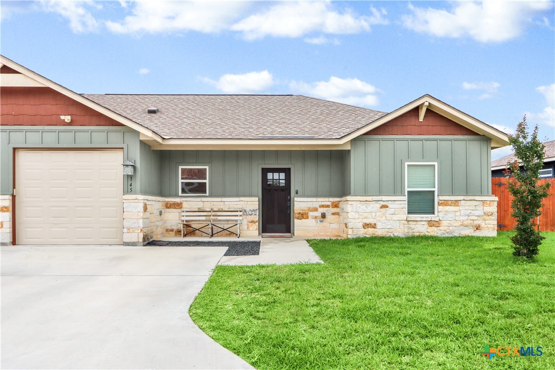 145 Navarro Crossing — photo