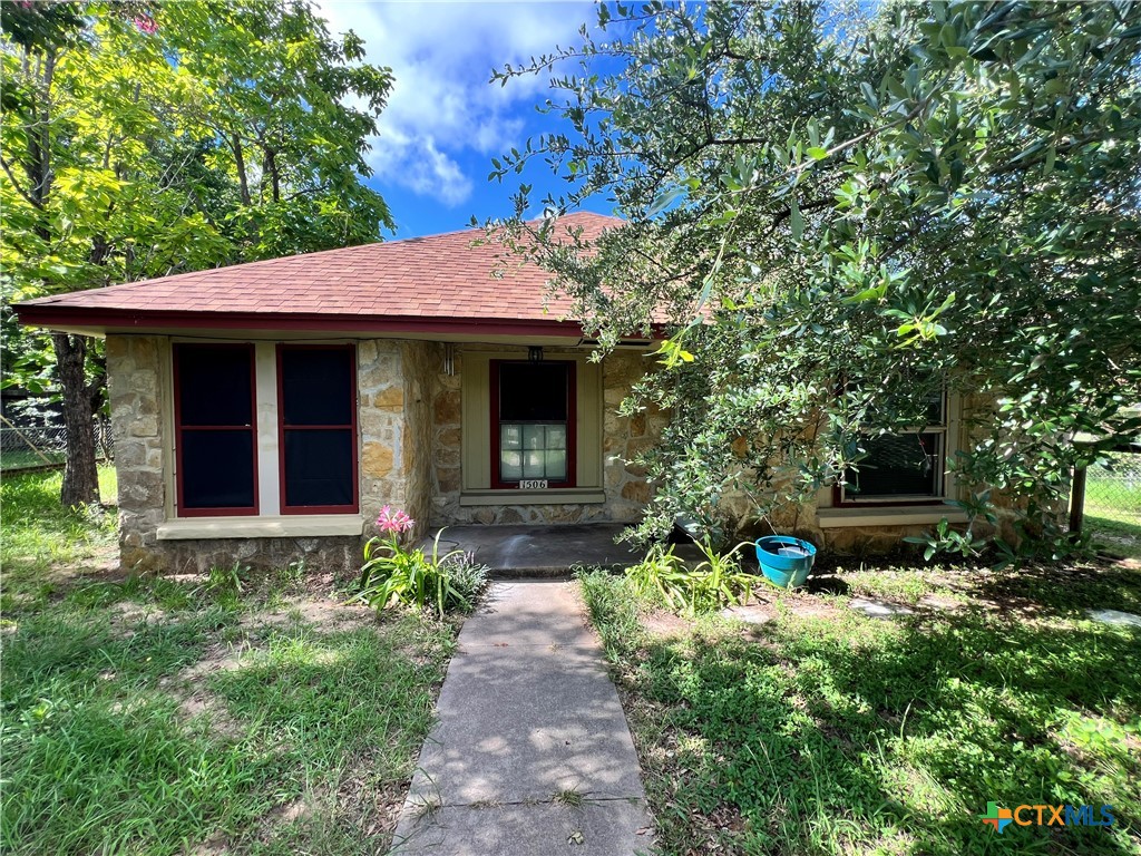 1506 Golf Course Road — photo