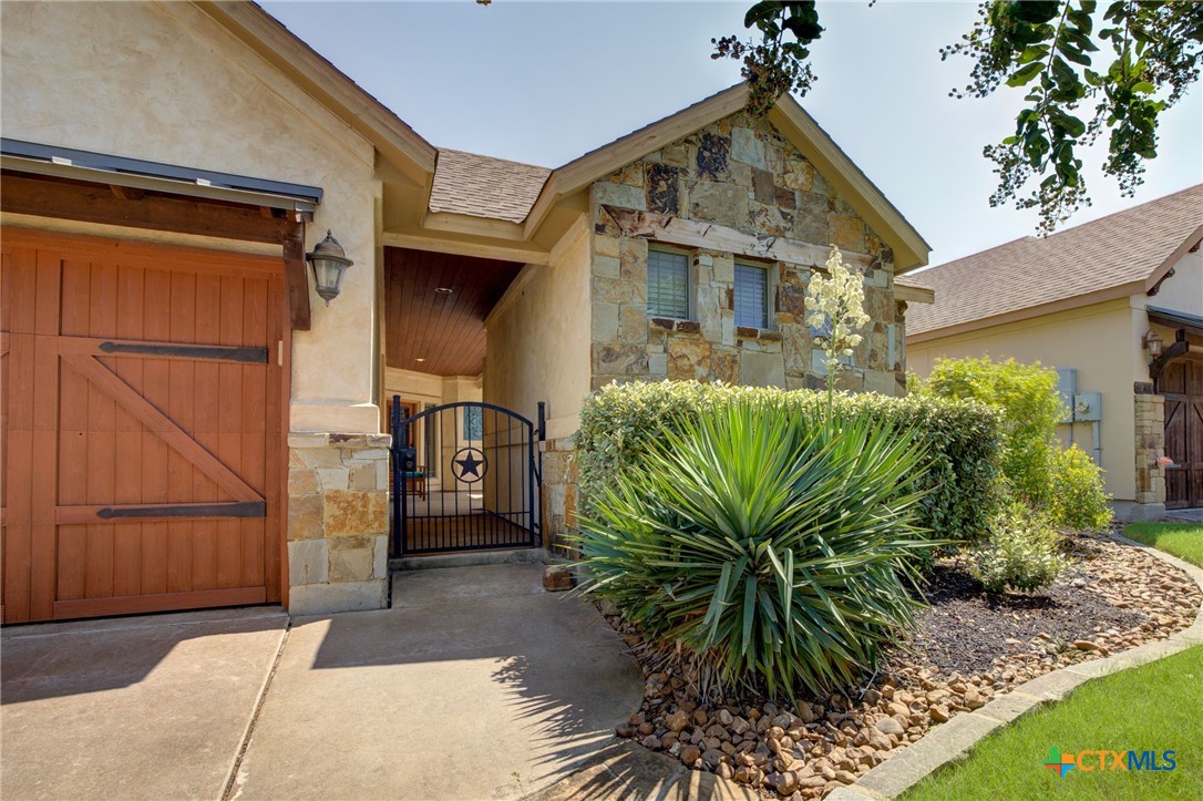 1212 Gruene Valley Circle — photo