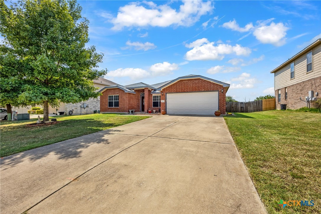 419 Cattail Circle — photo