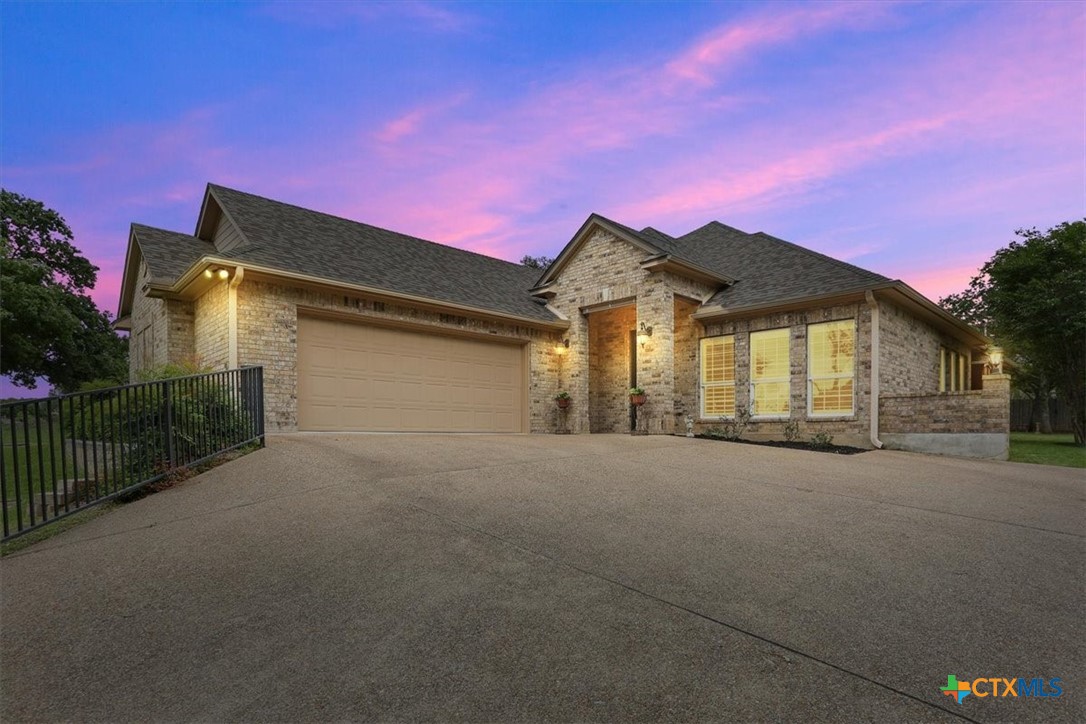 1219 Indian Trail — photo