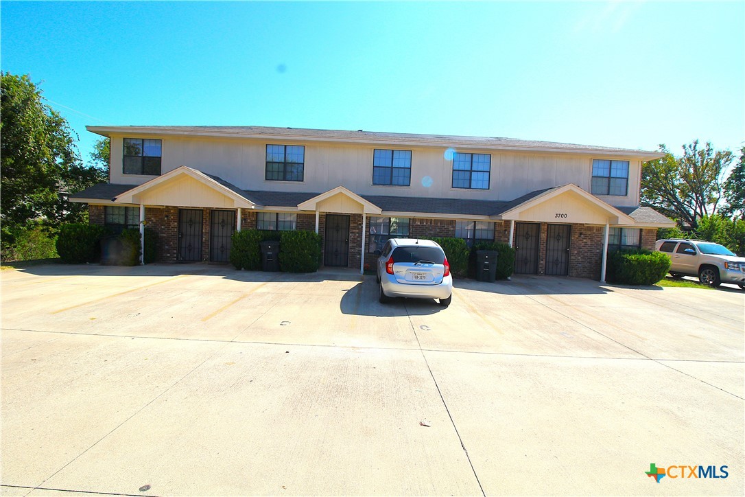 3700 Y S Pak Court — photo