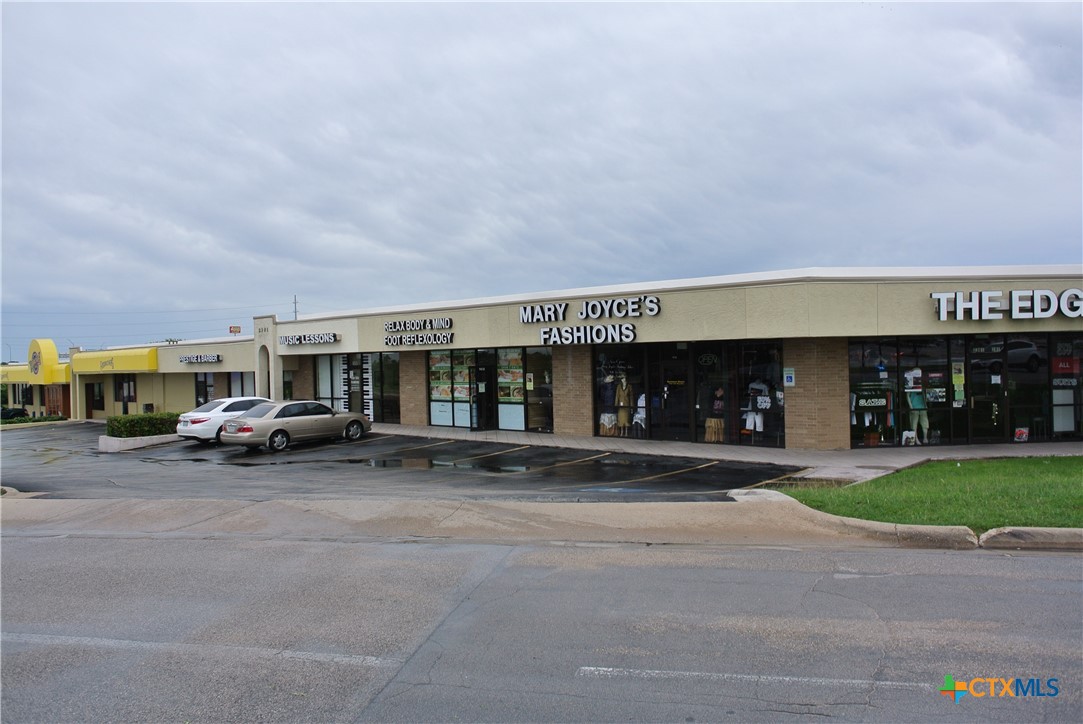 2301 E Central Texas Expressway 105-106 — photo