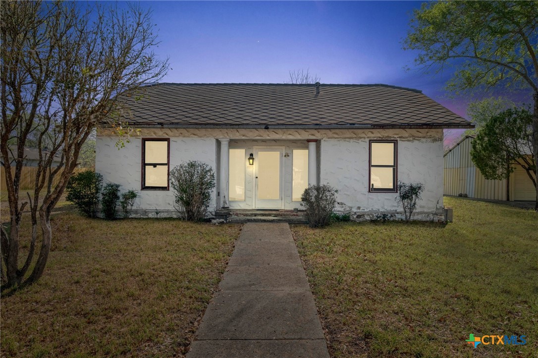 809 S Pecan Avenue — photo