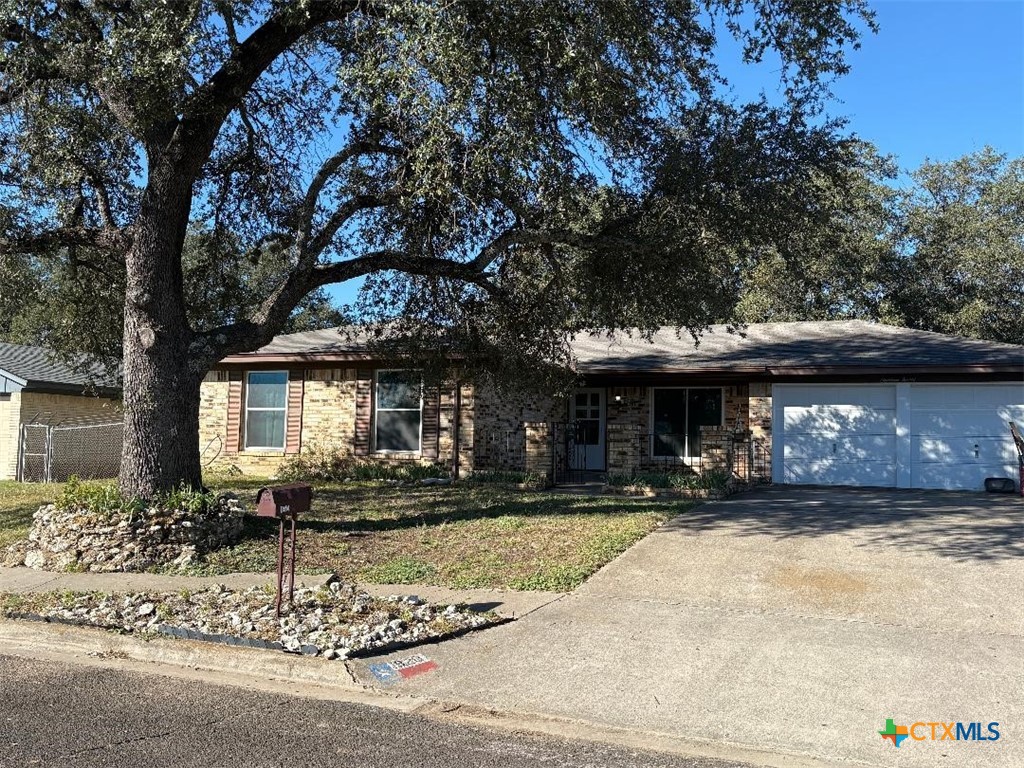 1920 Pleasant — photo