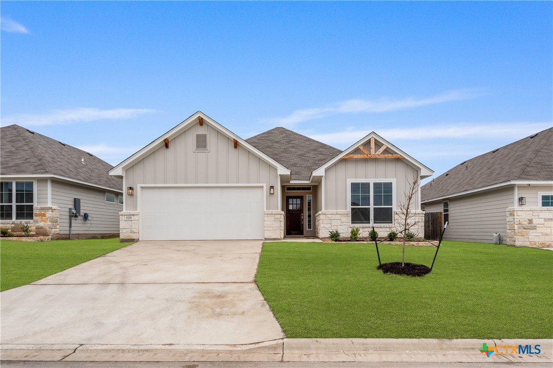 618 Seven Springs Drive — photo