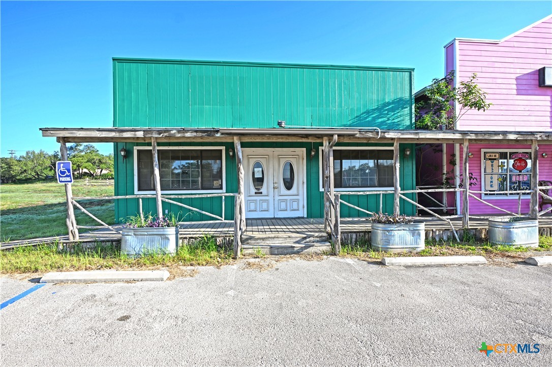 1642 FM 2673 10 — photo