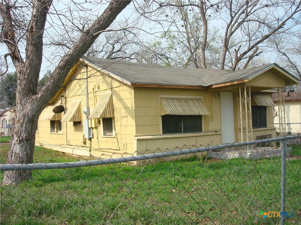 802 Campbell Street — photo