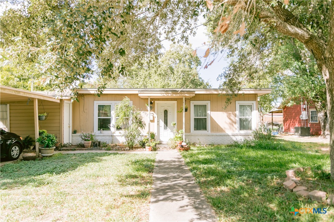 1404 E Warren Avenue — photo