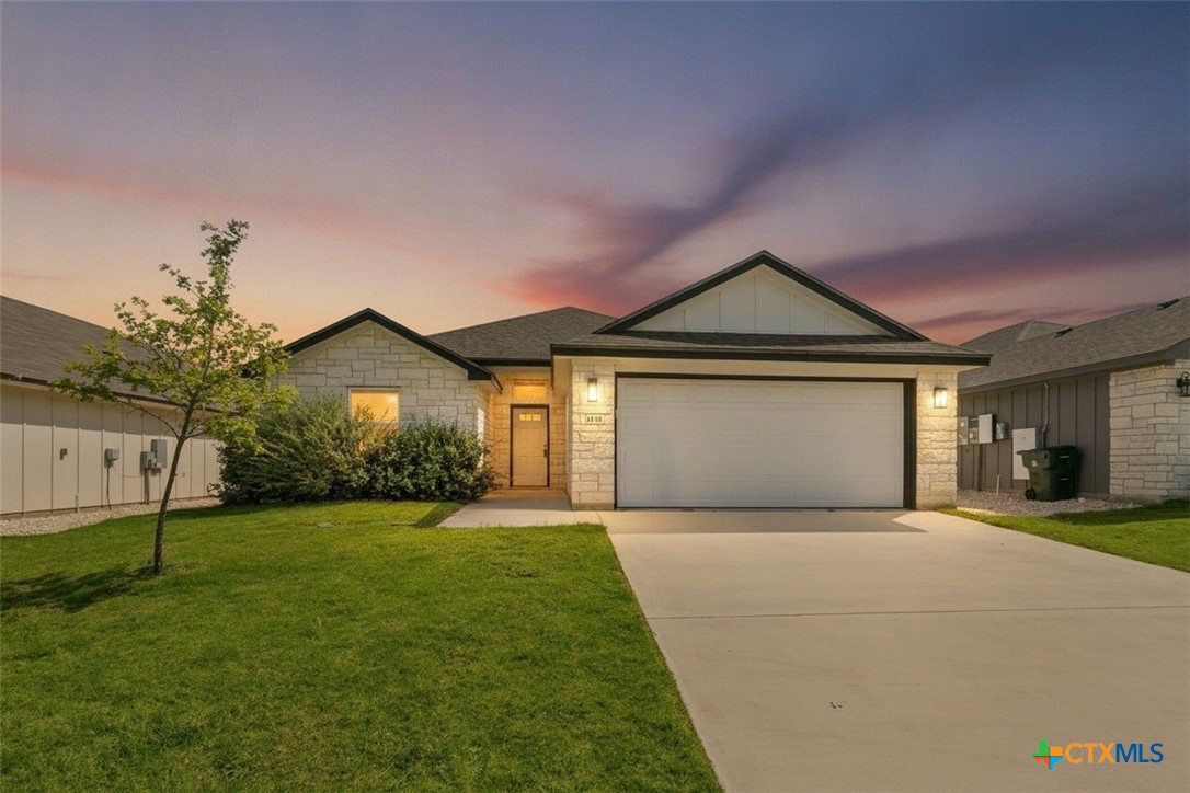 1414 Sideoats Lane — photo