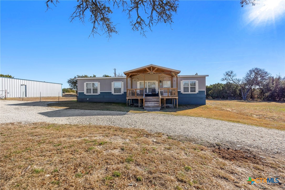 300 Private Road 3221 — photo