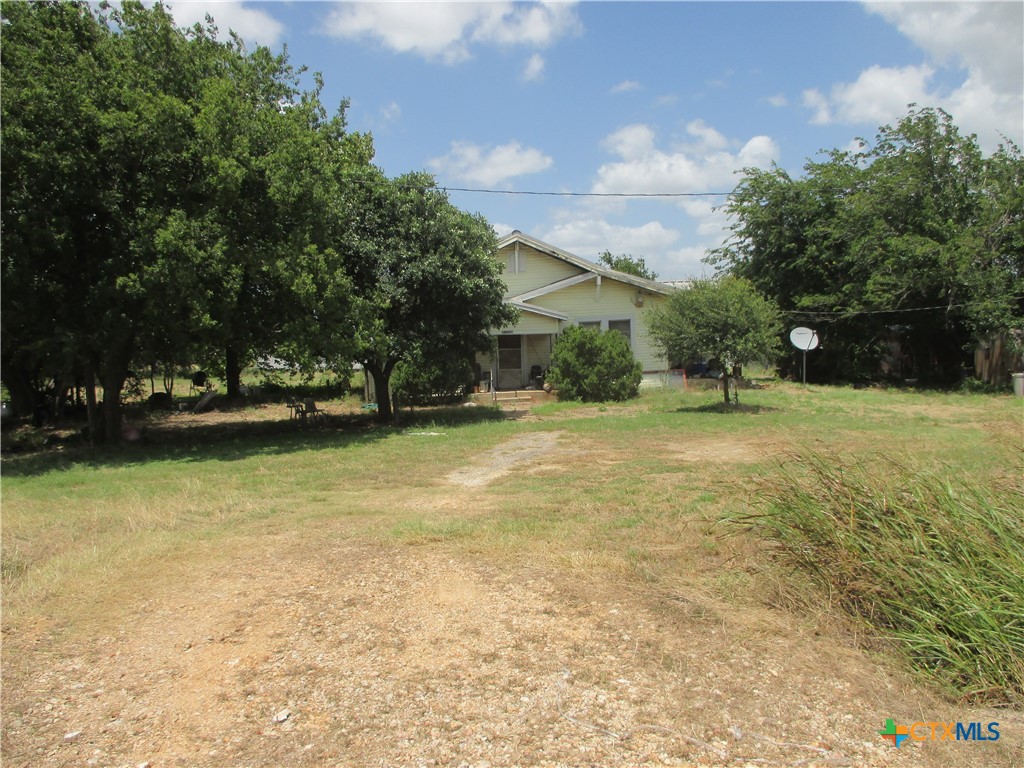 2556 Luther Curtis Road — photo