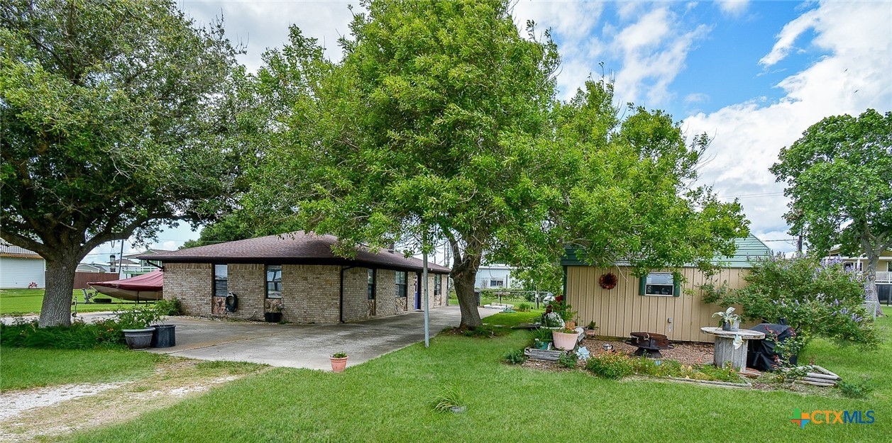 1495 W Bayshore Drive — photo