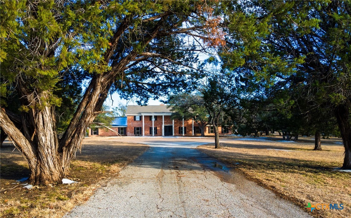 102 Mesa Drive — photo
