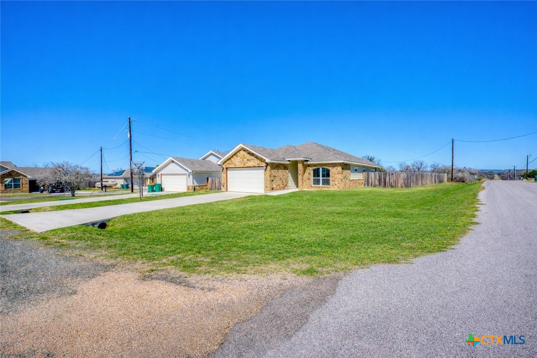 1516 Stonecrest Drive — photo