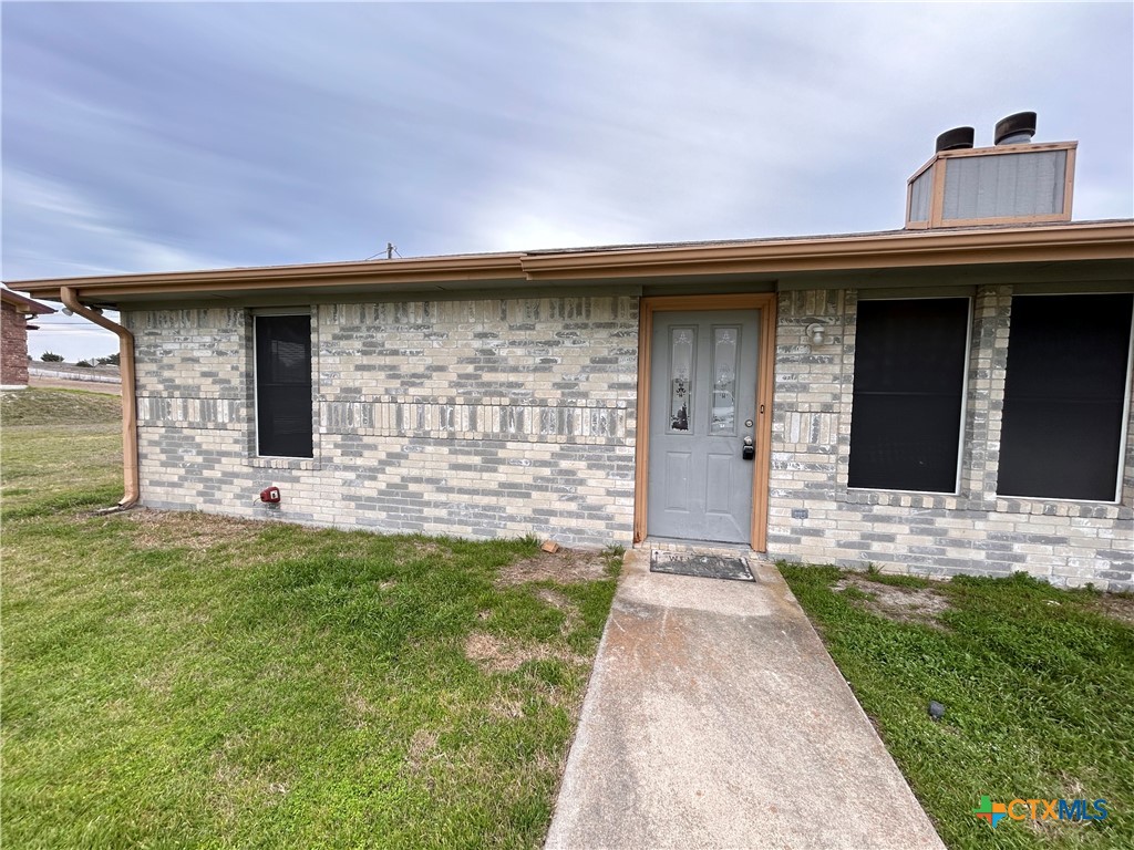 10411 Chaparral Road — photo