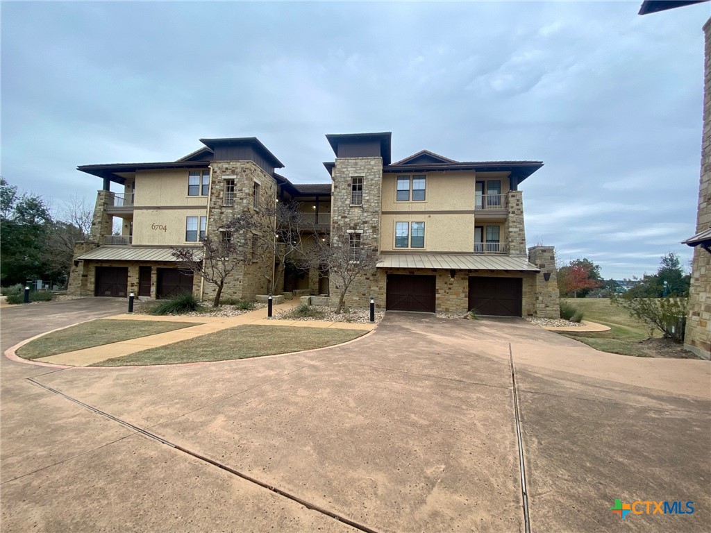 6704 Lantern View Drive 102 — photo