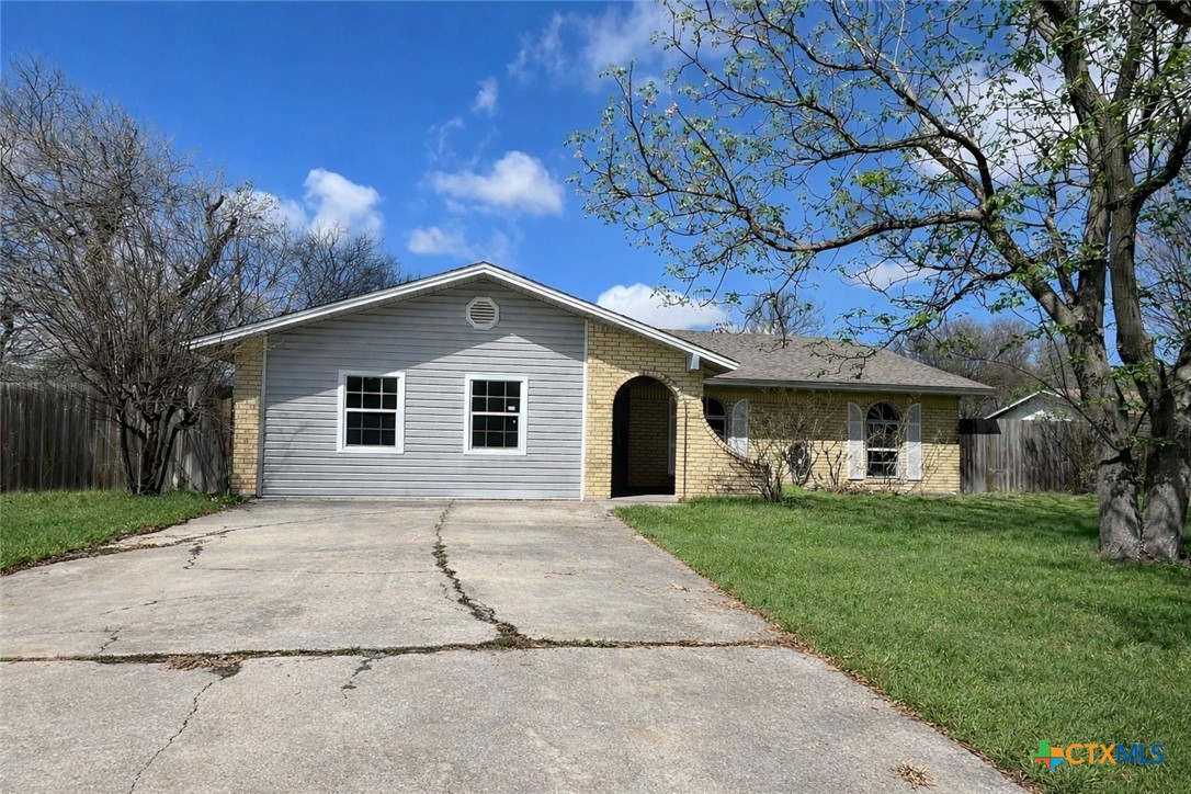 1708 Redwood Drive — photo