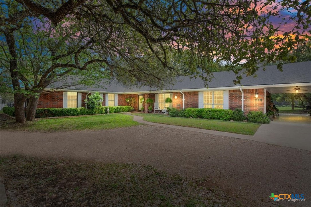 7511 N Lakeview Drive — photo