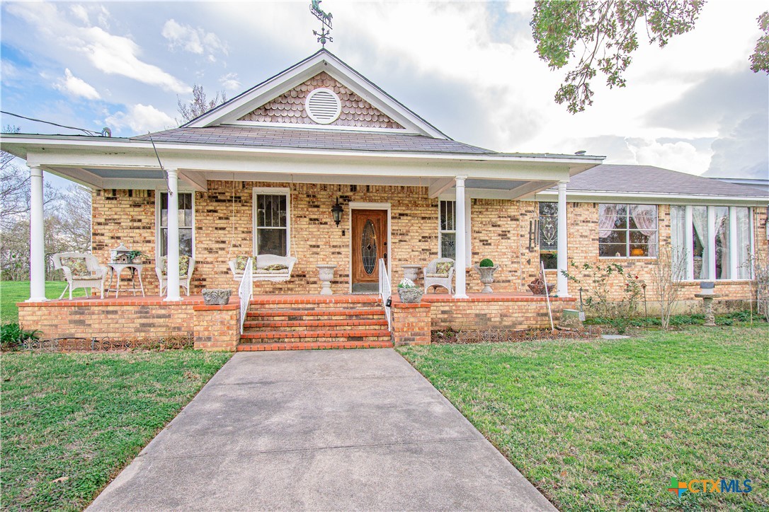6184 E FM 485 — photo