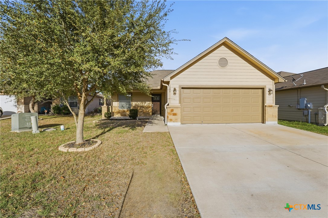 1306 Fern Court — photo