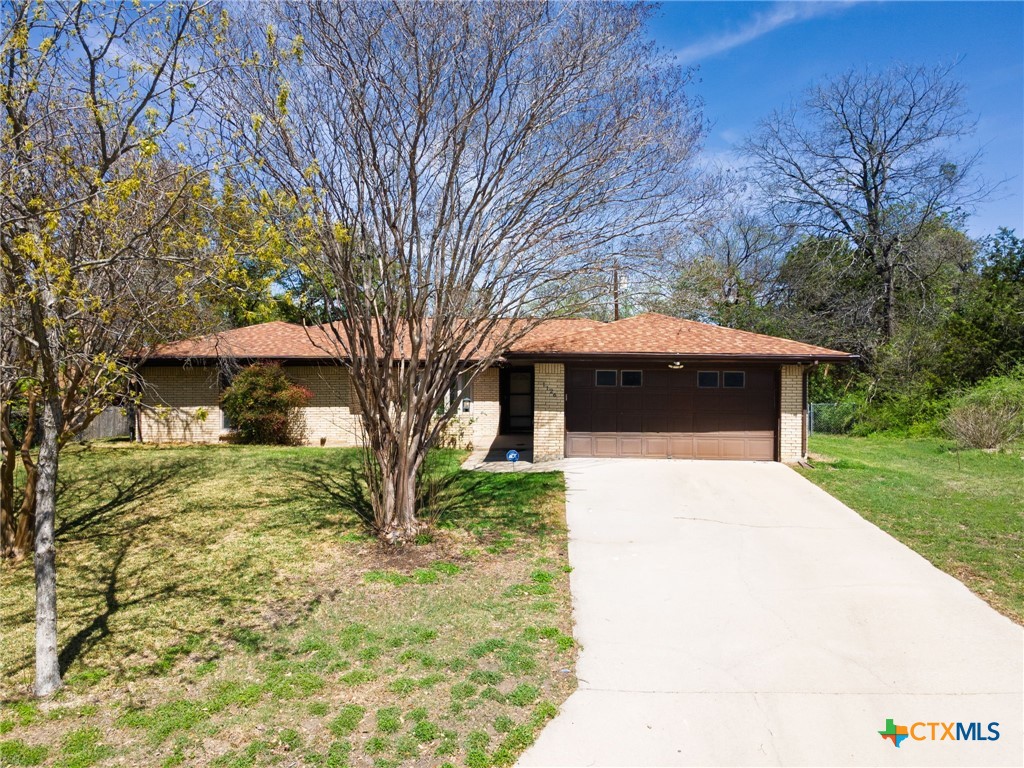 1126 Mossy Oak Circle — photo