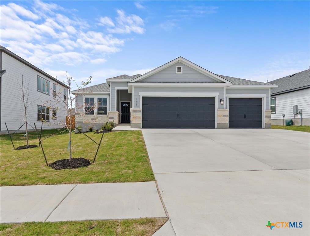 121 Andrew Drive — photo