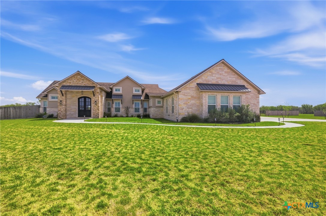 500 Sendera Loop, Victoria, TX 77904 — photo 2