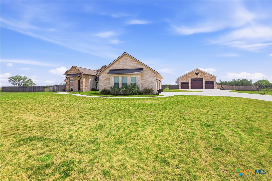 500 Sendera Loop, Victoria, TX 77904 — photo 3