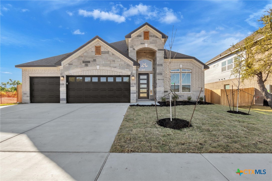 8603 Ridge Crest — photo