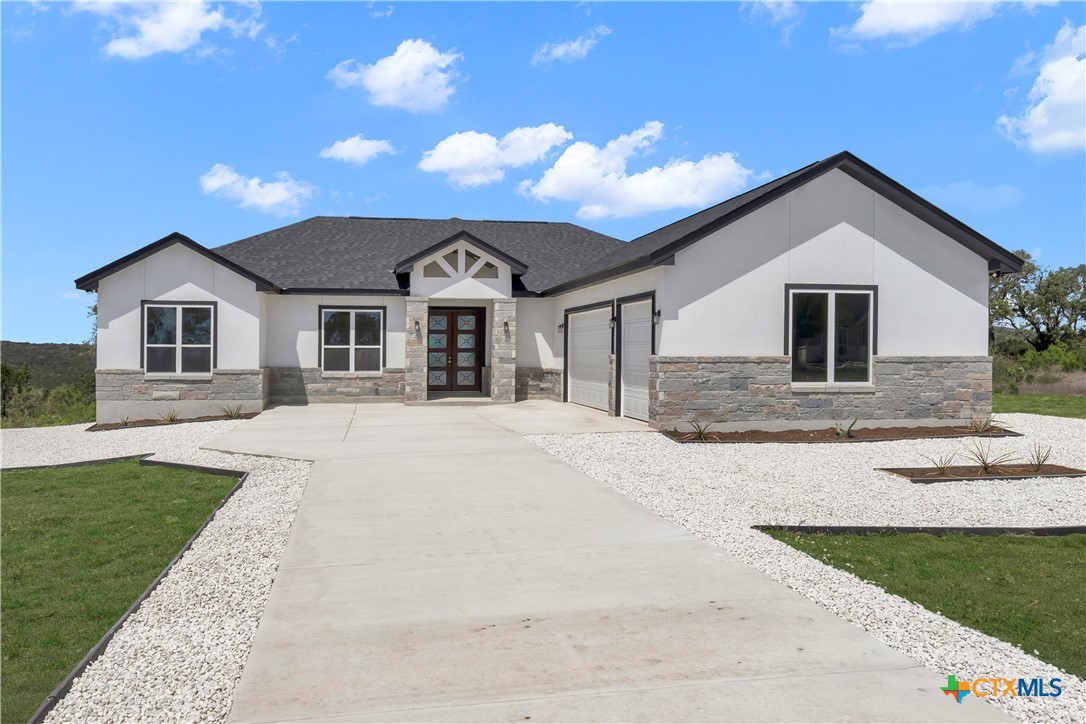 1585 Private Road 2771 — photo