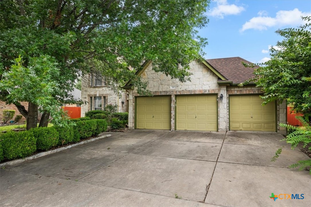 310 N Carriage Hills Drive — photo